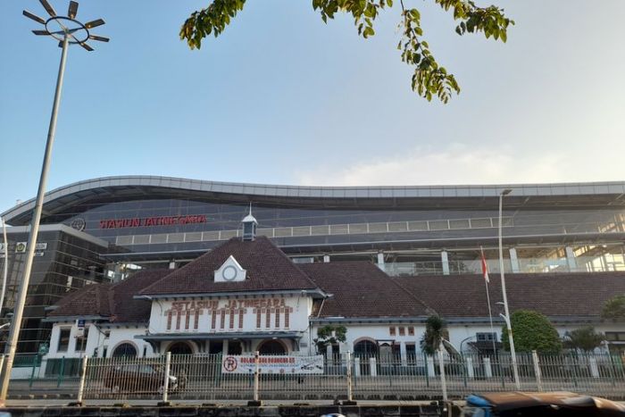 16 Kereta Api Jarak Jauh akan Berhenti di Stasiun Jatinegara Khusus 1 Mei 2023 16 Kereta Api Jarak Jauh akan Berhenti di Stasiun Jatinegara Khusus 1 Mei 2023