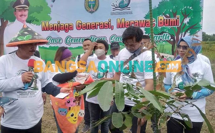 Pakar Komunikasi Unair Apresiasi Program Lingkungan yang Digagas Wali Kota Madiun Pakar Komunikasi Unair Apresiasi Program Lingkungan yang Digagas Wali Kota Madiun