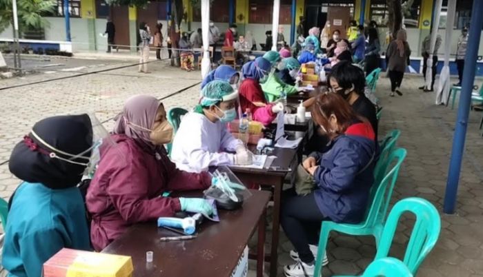 Serbuan Vaksin Kembali Dilakukan Pemkab Malang di Pakis Serbuan Vaksin Kembali Dilakukan Pemkab Malang di Pakis