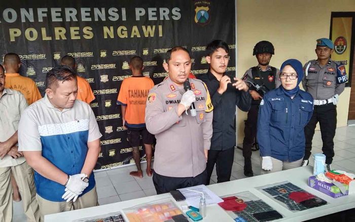 Simpan Sabu di Kamar Kosnya, Pria Asal Ngawi Ditangkap Polisi Simpan Sabu di Kamar Kosnya, Pria Asal Ngawi Ditangkap Polisi
