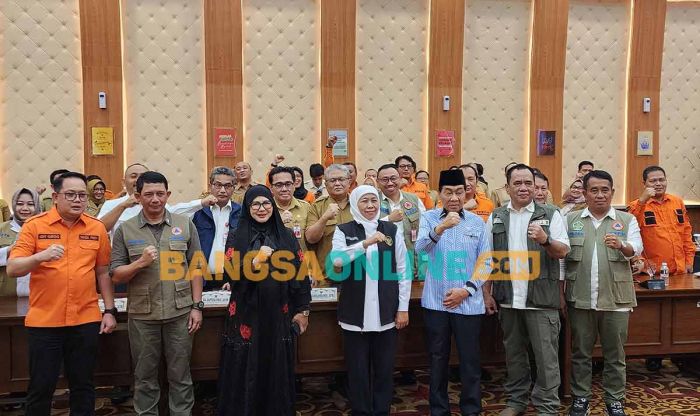 Rakor Percepatan Penanggulangan Bencana, Gubernur Khofifah Tekankan Pentingnya 2 Hal ini Rakor Percepatan Penanggulangan Bencana, Gubernur Khofifah Tekankan Pentingnya 2 Hal ini