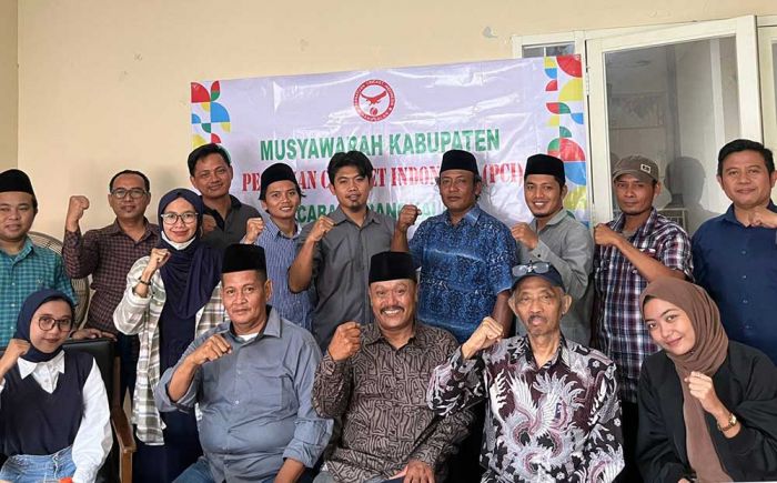 H. Abdul Karim Terpilih Secara Aklamasi Pimpin Persatuan Cricket Bangkalan H. Abdul Karim Terpilih Secara Aklamasi Pimpin Persatuan Cricket Bangkalan