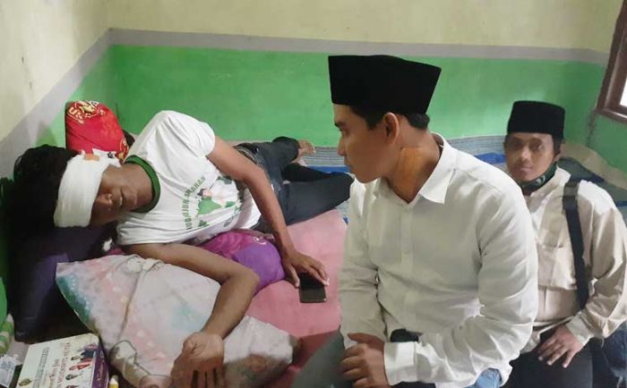 Gus Barra Sambangi Relawan Baret yang Jadi Korban Pembacokan