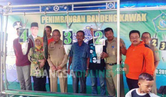 Festival Bandeng Kawak Sidoarjo 2015, Bandeng Berumur 7 Tahun jadi Juara