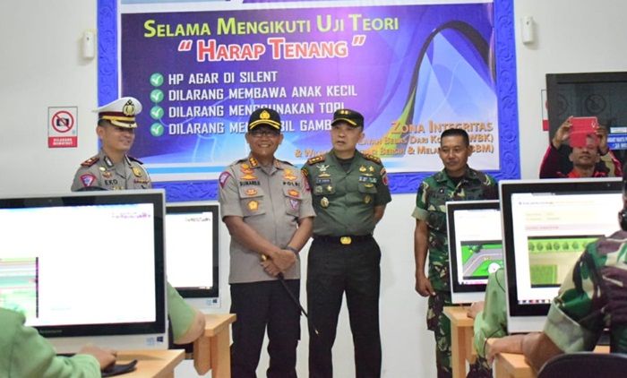 Buka Pengurusan SIM di Hari Minggu, Dandim Puji Pelayanan Polresta Sidoarjo Buka Pengurusan SIM di Hari Minggu, Dandim Puji Pelayanan Polresta Sidoarjo