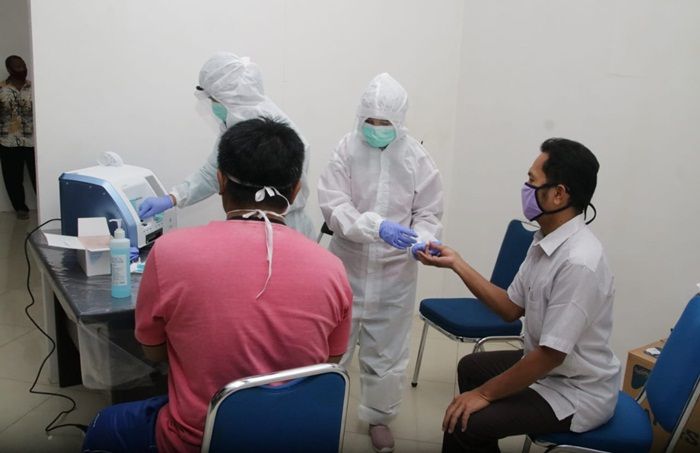 Serius Tangani Covid-19, Pemkab Lamongan Datangkan Alat Rapid Test dari Korsel Serius Tangani Covid-19, Pemkab Lamongan Datangkan Alat Rapid Test dari Korsel