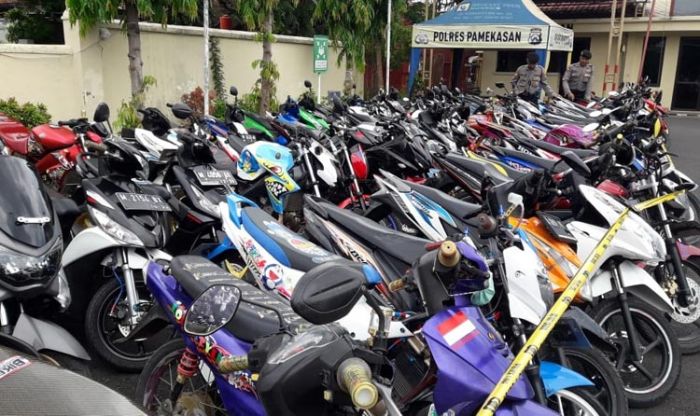 Polres Pamekasan Amankan Puluhan Motor Hasil Operasi Balap Liar