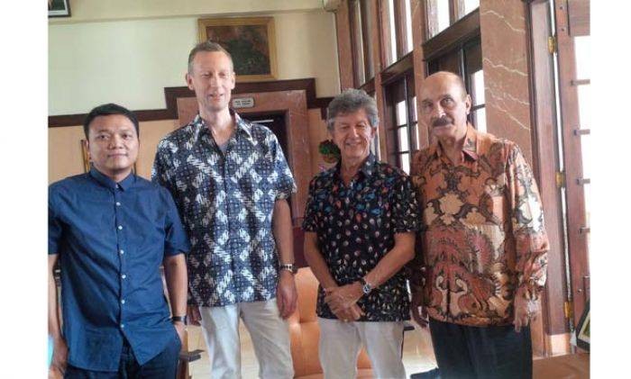 Cagar Budaya Gedung Singa Dikuasai Jiwasraya, Tiga Delegasi Asal Belanda Minta Bantuan Pemkot Cagar Budaya Gedung Singa Dikuasai Jiwasraya, Tiga Delegasi Asal Belanda Minta Bantuan Pemkot