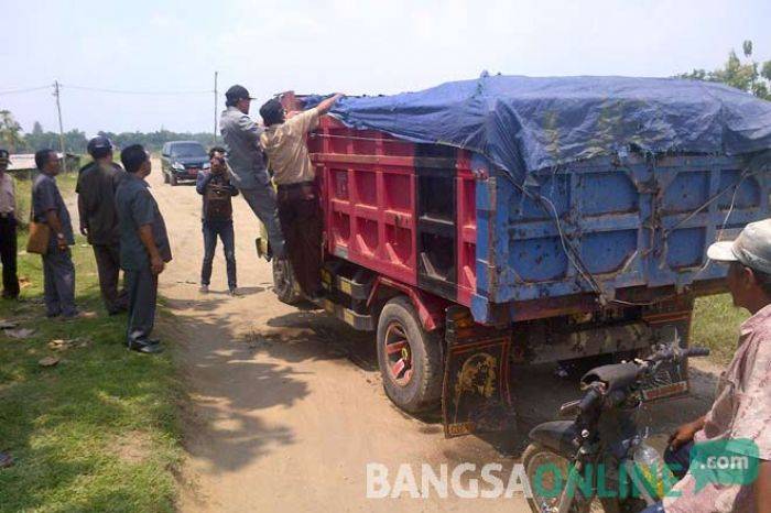 Sidak, DPRD Jombang Temukan Tambang Pasir Ilegal, Polisi Diminta Lakukan Penutupan Sidak, DPRD Jombang Temukan Tambang Pasir Ilegal, Polisi Diminta Lakukan Penutupan