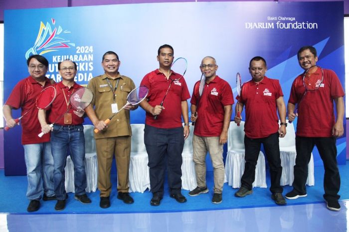 Seru! Tiga Pasangan Jurnalis ini Saling Adu Ketangkasan Bulutangkis di KBAM 2024 Zona Timur Seru! Tiga Pasangan Jurnalis ini Saling Adu Ketangkasan Bulutangkis di KBAM 2024 Zona Timur