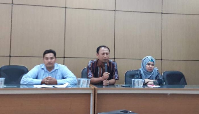Empat Wajah Lama Lolos 10 Besar Seleksi Anggota KPU Gresik 2019-2024 Empat Wajah Lama Lolos 10 Besar Seleksi Anggota KPU Gresik 2019-2024