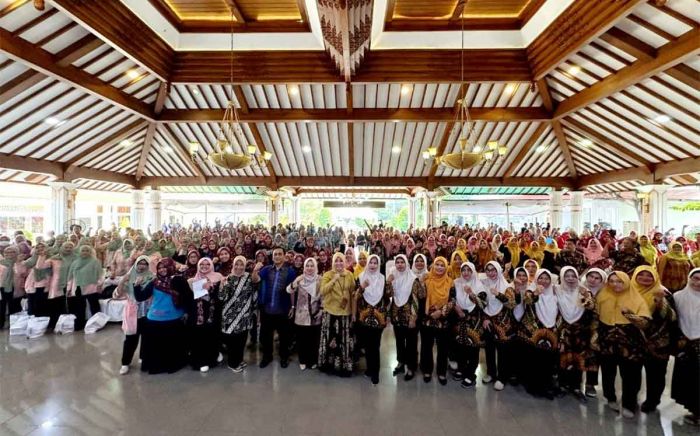 BKKBN Gelar Sosialisasi Penguatan Program Bangga Kencana untuk Tenaga Lini Lapangan di Pati BKKBN Gelar Sosialisasi Penguatan Program Bangga Kencana untuk Tenaga Lini Lapangan di Pati