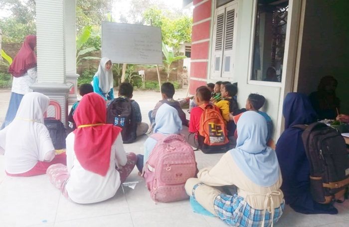 Cukup Rp 2.000 di Kediri, Bisa Ikut Sekolah Alam Bahasa Inggris Cukup Rp 2.000 di Kediri, Bisa Ikut Sekolah Alam Bahasa Inggris