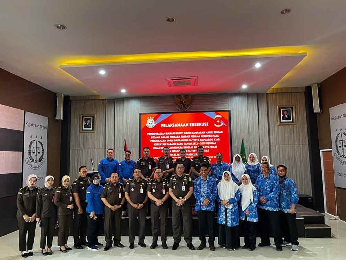 Perumda Delta Tirta Terima Pengembalian Barang Bukti Uang Senilai Rp1,8 M dari Kejari Sidoarjo
