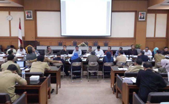SQ Jilid II Harus Berani Evaluasi Pejabat Tidak Produktif SQ Jilid II Harus Berani Evaluasi Pejabat Tidak Produktif