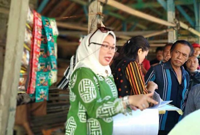 Dua Majelis Hakim PTUN Surabaya Gelar Sidang PS Pasar Tulakan Pacitan Dua Majelis Hakim PTUN Surabaya Gelar Sidang PS Pasar Tulakan Pacitan