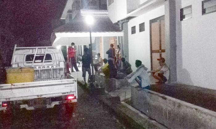 Belasan Nelayan Andon Asal Jabar Dikarantina ke Wisma Atlet Belasan Nelayan Andon Asal Jabar Dikarantina ke Wisma Atlet