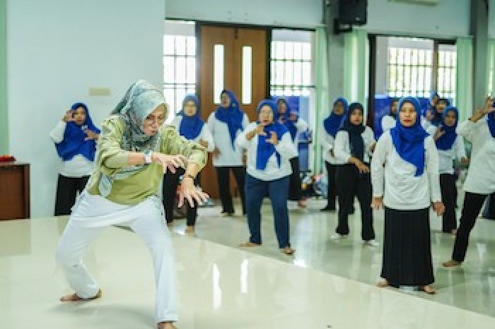 Tanamkan Cinta Budaya Daerah, Disdik Gelar Pelatihan Gerak dan Tari untuk Guru PAUD se-Kota Kediri Tanamkan Cinta Budaya Daerah, Disdik Gelar Pelatihan Gerak dan Tari untuk Guru PAUD se-Kota Kediri
