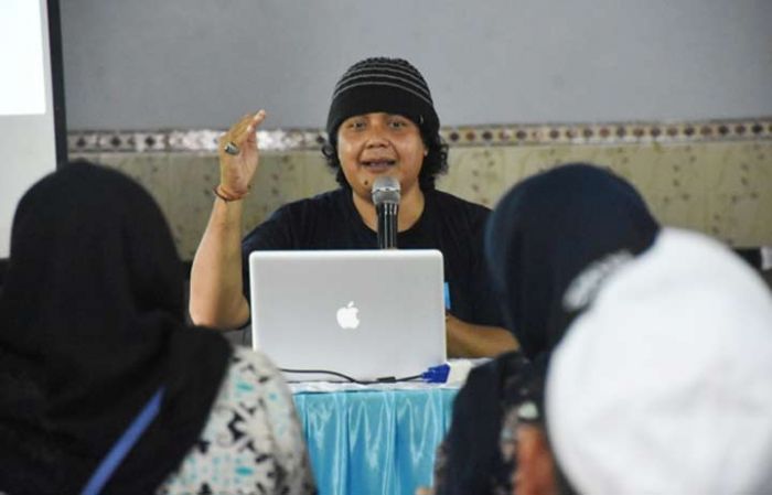 Pemkab Kediri Latih Fotografi dan Jurnalistik Kepada Karang Taruna Pemkab Kediri Latih Fotografi dan Jurnalistik Kepada Karang Taruna