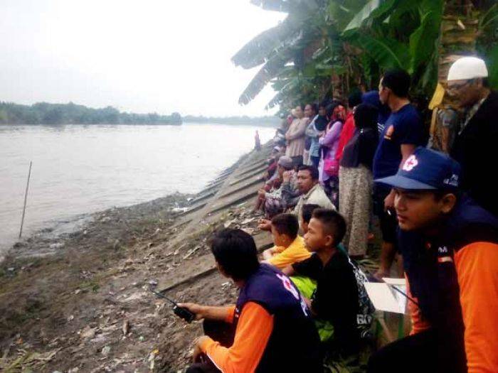 Hujan, Proses Pencarian Tujuh Santri Langitan Dihentikan Sementara Hujan, Proses Pencarian Tujuh Santri Langitan Dihentikan Sementara