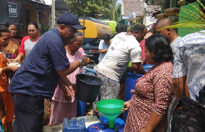 Dropping Air Bersih PWI Lamongan Terus Berlanjut