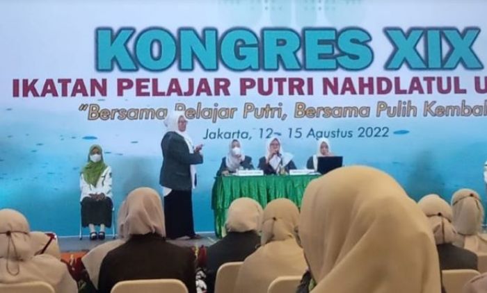 Kongres IPPNU Diwarnai Kericuhan, Washfi Terpilih Ketum, Mahfud MD: Wajib Jaga Islam Moderat Kongres IPPNU Diwarnai Kericuhan, Washfi Terpilih Ketum, Mahfud MD: Wajib Jaga Islam Moderat