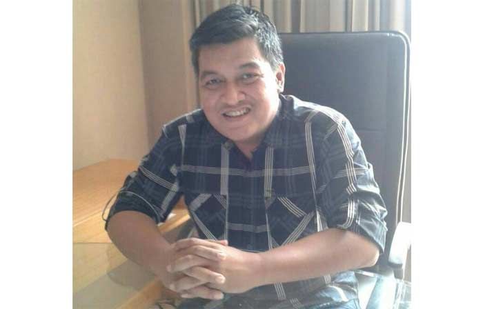 Pilgub Jatim: Pertarungan Jokowi Vs Prabowo Pilgub Jatim: Pertarungan Jokowi Vs Prabowo