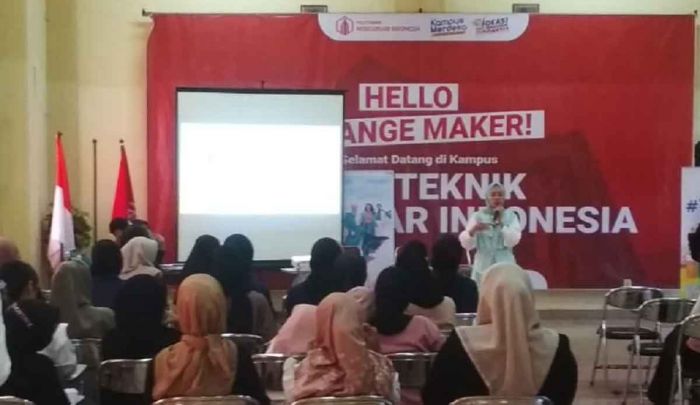 Polimercia Kediri Gelar Seminar Development Class and Skincare Education