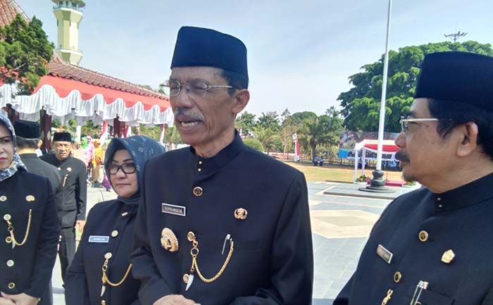 Heboh Komunitas Gay di Magetan, Bupati Suprawoto Laporan ke Kominfo Heboh Komunitas Gay di Magetan, Bupati Suprawoto Laporan ke Kominfo