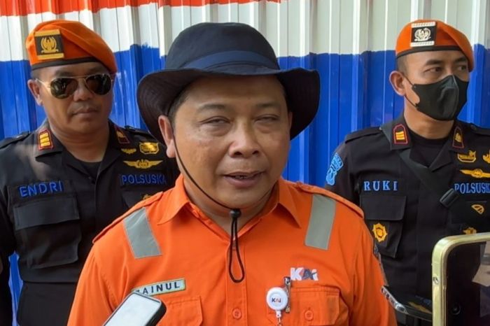 Jaga Aset, KAI Daop 7 Tertibkan Bangunan Tak Berizin di Kelurahan Madiun Lor Jaga Aset, KAI Daop 7 Tertibkan Bangunan Tak Berizin di Kelurahan Madiun Lor
