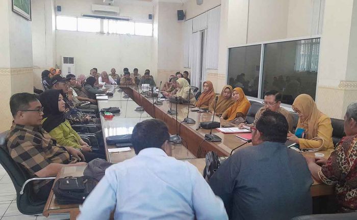 DPRD Situbondo Desak Pemkab Tetapkan Status Darurat PMK DPRD Situbondo Desak Pemkab Tetapkan Status Darurat PMK