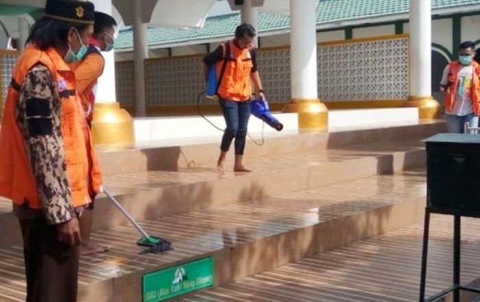 ​Songsong Ramadan, Brigade Penolong Pramuka Sumenep Gelar Baksos di Masjid Jamik