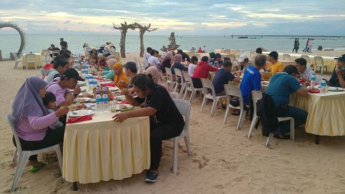 Bali Pulih, 6.000 Pemandu Wisata Kembali Kerja Normal, Inilah Catatan BANGSAONLINE dari Denpasar Bali Pulih, 6.000 Pemandu Wisata Kembali Kerja Normal, Inilah Catatan BANGSAONLINE dari Denpasar