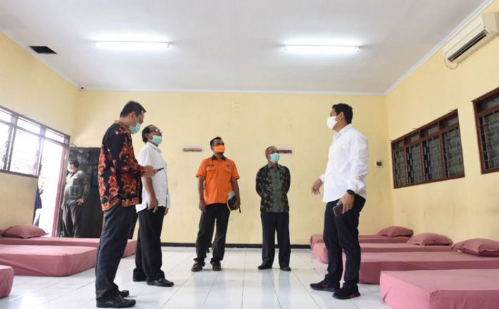 Pemkot Kediri Fungsikan Gedung Poltek Jadi Ruang Observasi Covid-19 Pemkot Kediri Fungsikan Gedung Poltek Jadi Ruang Observasi Covid-19