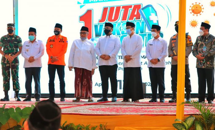 Kemenag Launching 1 Juta Vaksin Booster di PP Bayt Al-Hikmah Kota Pasuruan