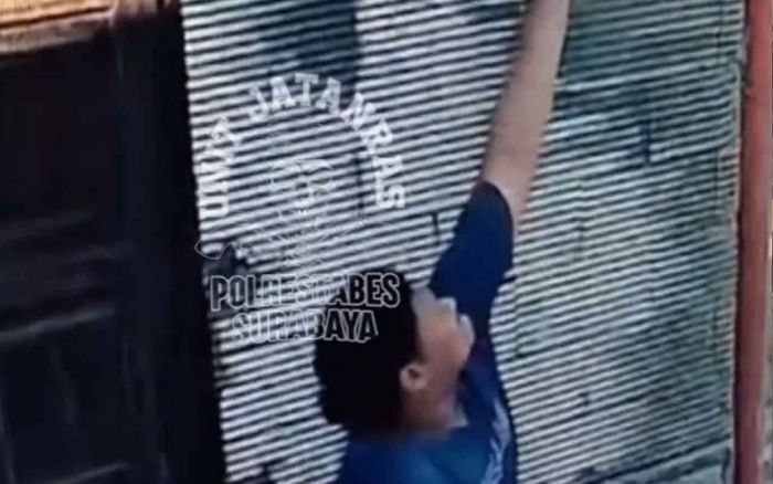 Bapak dan Anak Pelaku Pencurian Lampu Kota Lama Surabaya yang Sempat Viral di Medsos Ditangkap