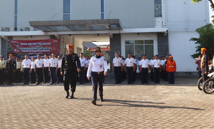 PT KAI Daop 7 Laksanakan Apel Gelar Pasukan, Pastikan Angkutan Nataru Aman dan Nyaman PT KAI Daop 7 Laksanakan Apel Gelar Pasukan, Pastikan Angkutan Nataru Aman dan Nyaman