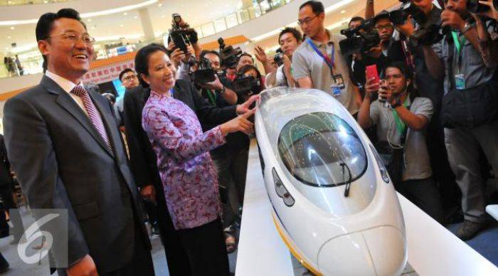 Gerindra: Stop Proyek Kereta Cepat! Pengamat: Investasi Model Kolonial Gerindra: Stop Proyek Kereta Cepat! Pengamat: Investasi Model Kolonial