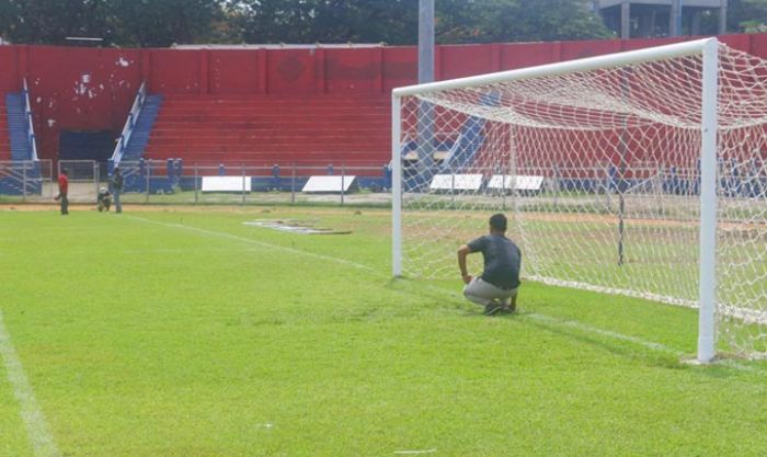 Stadion Brawijaya Kediri Belum Layak Jadi Venue untuk Liga 1 Stadion Brawijaya Kediri Belum Layak Jadi Venue untuk Liga 1