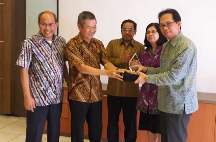 Rombongan Kemenlu RI Belajar Produk Kelapa Sawit di PT. Wilmar Nabati Indonesia