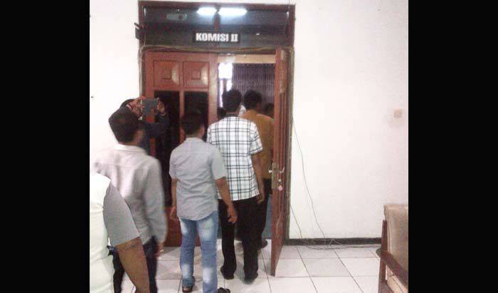 Pendapatan Terjun Bebas, PKL di Sumenep ‘Curhat’ ke Dewan Pendapatan Terjun Bebas, PKL di Sumenep ‘Curhat’ ke Dewan