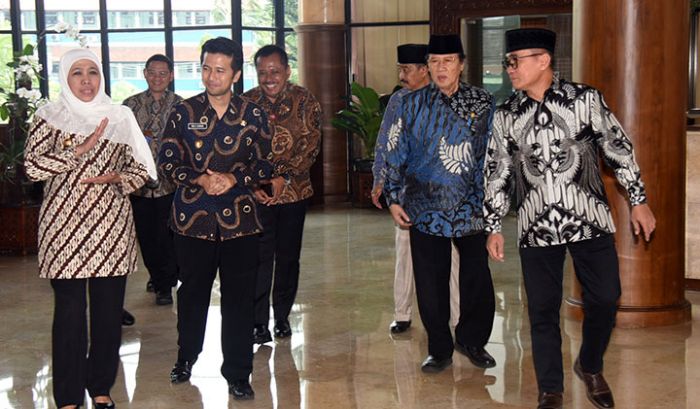 Gubernur Jatim Komitmen Optimalkan Potensi Sumber Daya Energi Daerah dan Terbarukan Gubernur Jatim Komitmen Optimalkan Potensi Sumber Daya Energi Daerah dan Terbarukan
