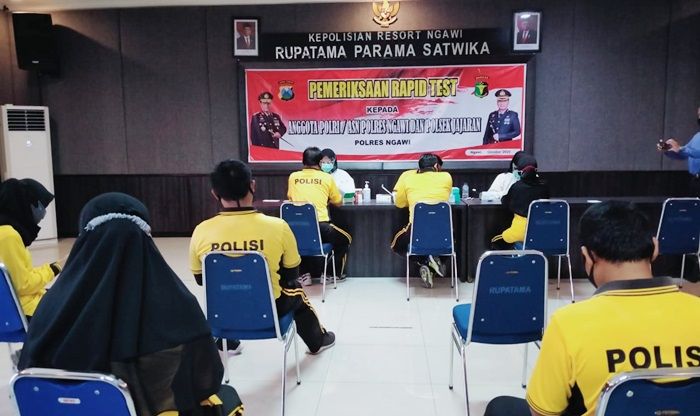 Deteksi Dini Covid-19, Polres Ngawi Gelar Rapid Test Seluruh Anggota