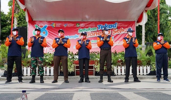 Puncaki HKN ke-56, Pemkab Sumenep Kenang Para Pejuang Covid-19, Beri Tepuk Tangan 56 Detik Puncaki HKN ke-56, Pemkab Sumenep Kenang Para Pejuang Covid-19, Beri Tepuk Tangan 56 Detik