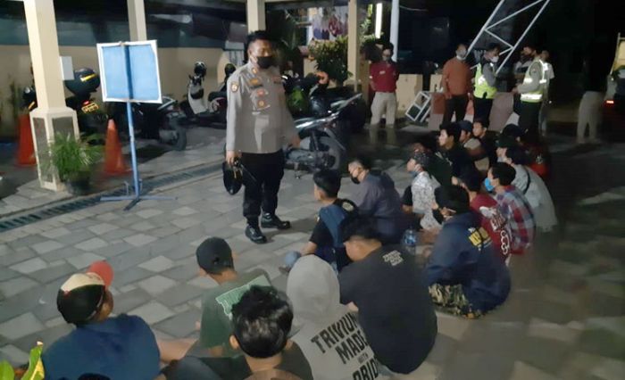Balap Liar di Sedati Diobrak Polisi Balap Liar di Sedati Diobrak Polisi