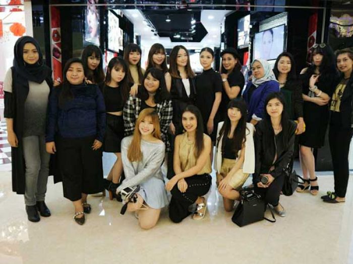 Ada Perkumpulan Cewek Cantik di Surabaya, Mau Gabung? Ada Perkumpulan Cewek Cantik di Surabaya, Mau Gabung?