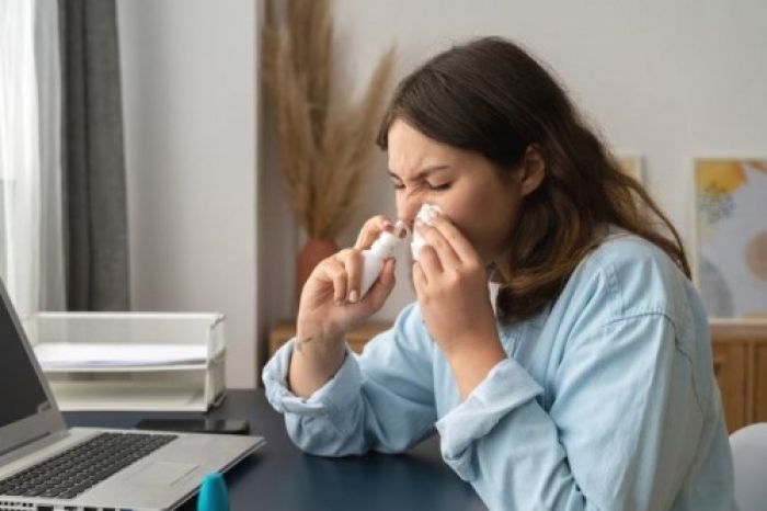 Cara Alternatif Atasi Hidung Tersumbat dengan Larutan NaCl, Simak Manfaat dan Caranya Cara Alternatif Atasi Hidung Tersumbat dengan Larutan NaCl, Simak Manfaat dan Caranya
