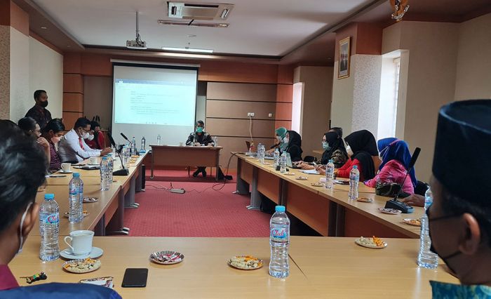 Tanggapi Kasus Pemerkosaan, UTM Minta Pemerintah Desa Terbitkan Regulasi Terkait Kos-kosan Tanggapi Kasus Pemerkosaan, UTM Minta Pemerintah Desa Terbitkan Regulasi Terkait Kos-kosan