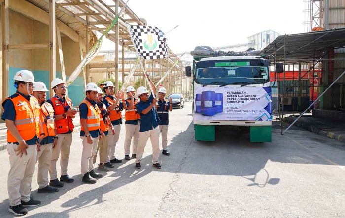 Petrokimia Gresik Kirim 36 Ribu Liter Greend Surfactant ke Papua Barat