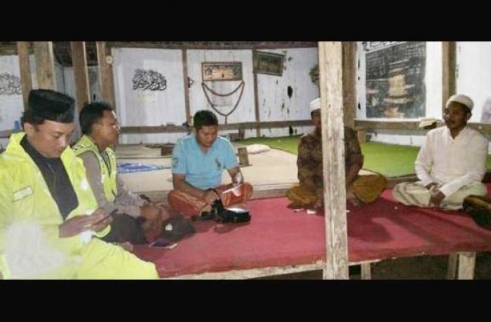 Guru Ngaji di Pamekasan Lapor Polisi, Kehilangan Istri dan Anak Guru Ngaji di Pamekasan Lapor Polisi, Kehilangan Istri dan Anak